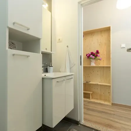 Andrea Appartement *